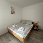 Hegin Szigeti *