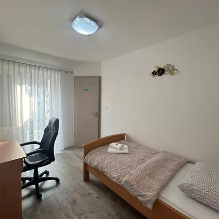 דירה Hegin Szigeti פץ'